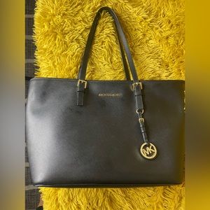 Black Michael Kors Tote Purse